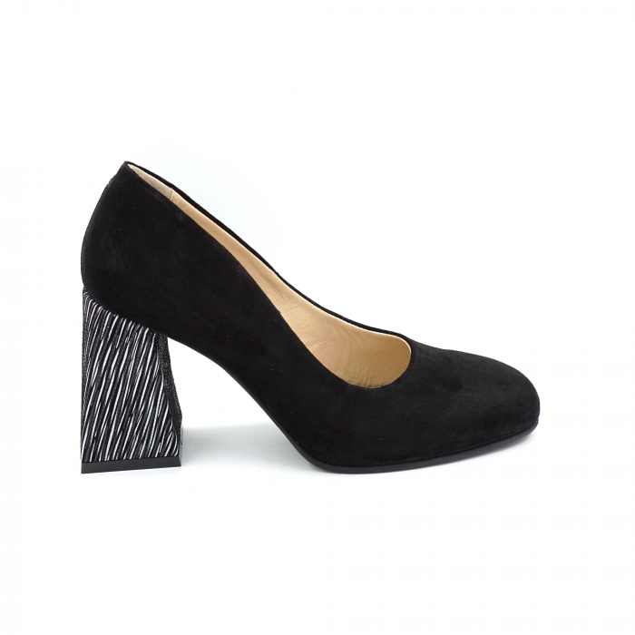 Pantofi dama din piele naturala intoarsa neagra si cu imprimeu dungi albe cu varf rotund si toc mediu gros imbracat de 8 cm 8065-25 [1]