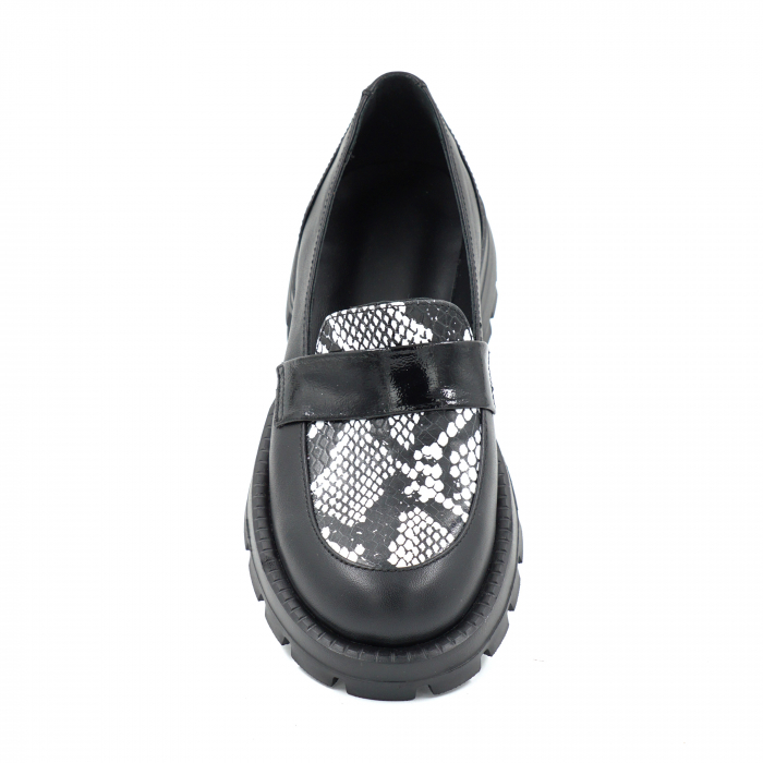 Pantofi dama casual loafers din piele naturala neagra si cu imprimeu sarpe negru cu alb cu varf rotund si talpa de 4 cm 58120-25 [6]