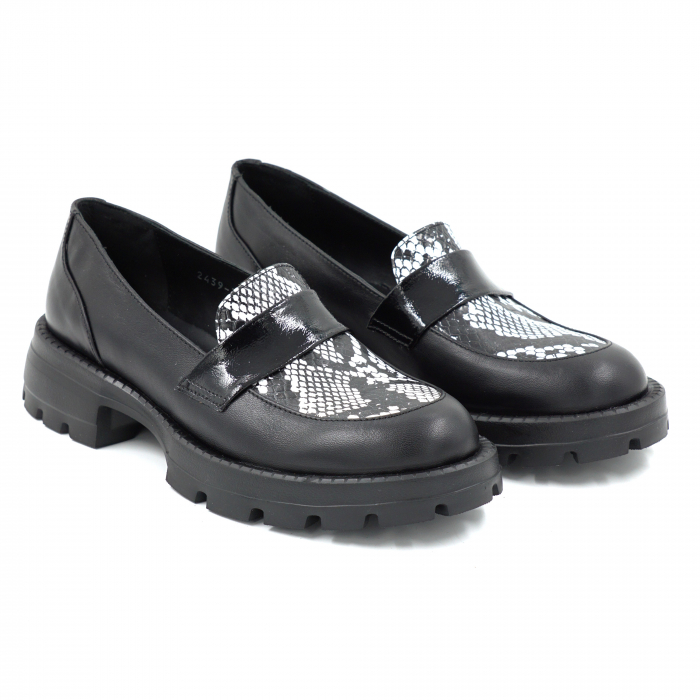 Pantofi dama casual loafers din piele naturala neagra si cu imprimeu sarpe negru cu alb cu varf rotund si talpa de 4 cm 58120-25 [3]