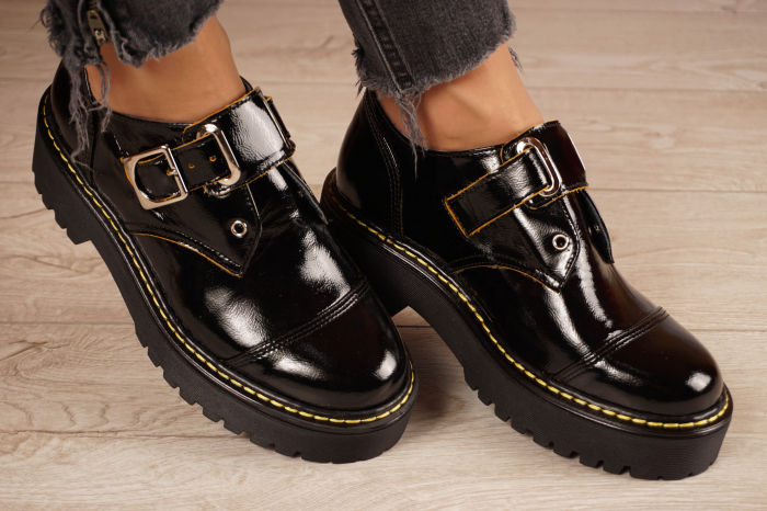 Pantofi dama casual din piele naturala lacuita neagra cu varf rotund si talpa 3 cm 54821-21 [2]