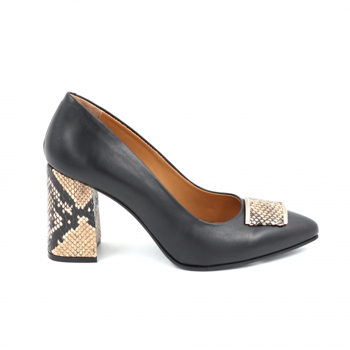 Pantofi dama din piele naturala neagra si cu imprimeu sarpe negru cu bej cu varf ascutit stileto si toc mediu gros imbracat de 8 cm 51024-1-25 [4]