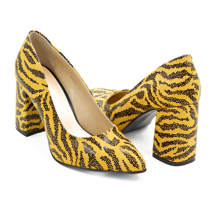 Pantofi dama din piele naturala galben mustar cu imprimeu negru, cu varf ascutit stiletto si toc mediu gros imbracat de 8 cm 8057-3-26 [4]