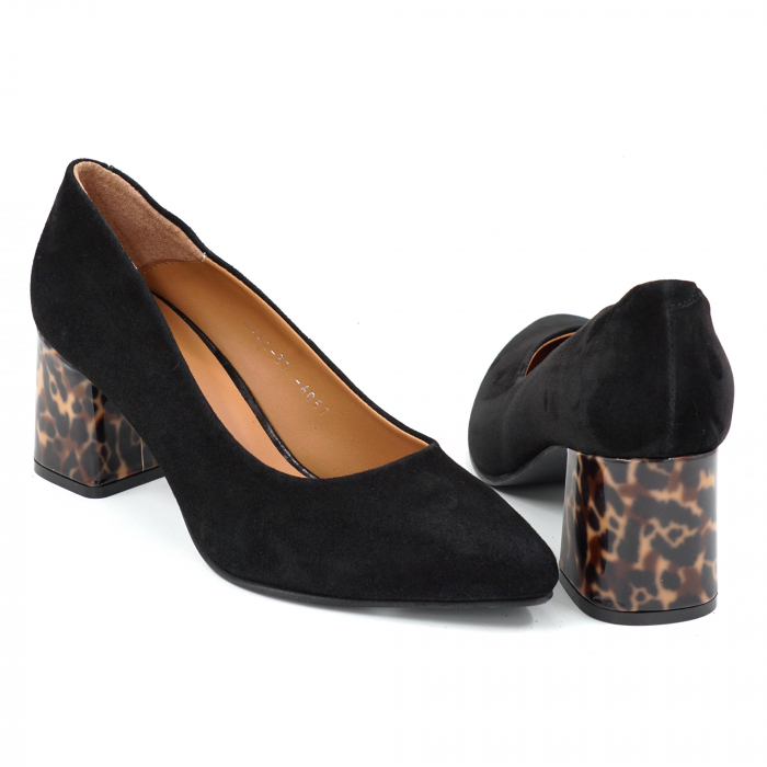 Pantofi dama din piele naturala intoarsa neagra si cu imprimeu animal print cu varf ascutit stileto si toc mic gros imbracat 6 cm 6057-25 [5]