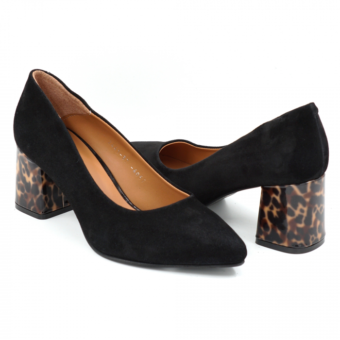 Pantofi dama din piele naturala intoarsa neagra si cu imprimeu animal print cu varf ascutit stileto si toc mic gros imbracat 6 cm 6057-25 [4]