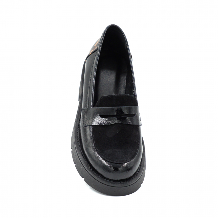 Pantofi dama casual loafers din piele naturala lacuita si intoarsa neagra si cu imprimeu lacuit animal print cu varf rotund si talpa 4 cm 50425-25 [6]