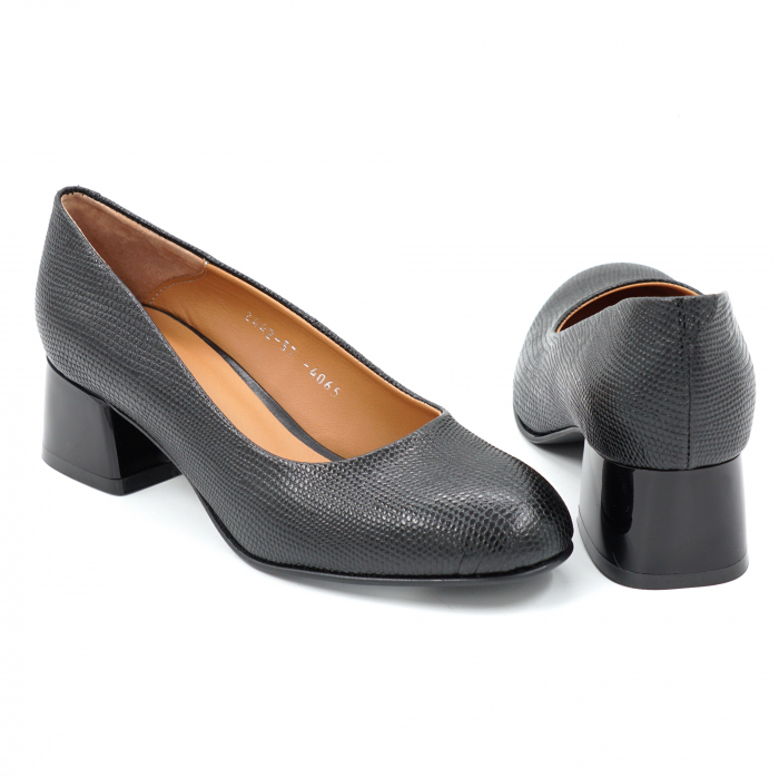 Pantofi dama din piele naturala neagra cu imprimeu cu varf rotund si  toc mic gros 4 cm  4065-25 [5]
