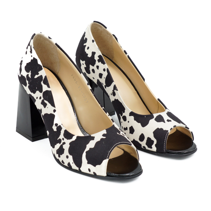 Pantofi decupati dama din piele naturala alba cu imprimeu pete negre, cu varf rotund si toc mediu gros de 8 cm 1027-2-26 [3]