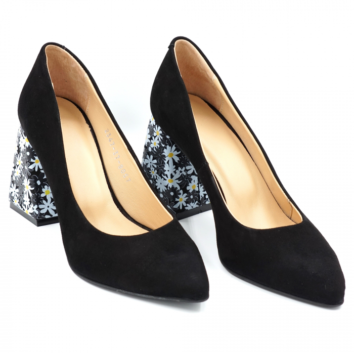 Pantofi din piele naturala intoarsa neagra si cu imrpimeu floral cu varf ascutit stileto si toc mediu gros imbracat 8 cm 8057-7-24 [3]