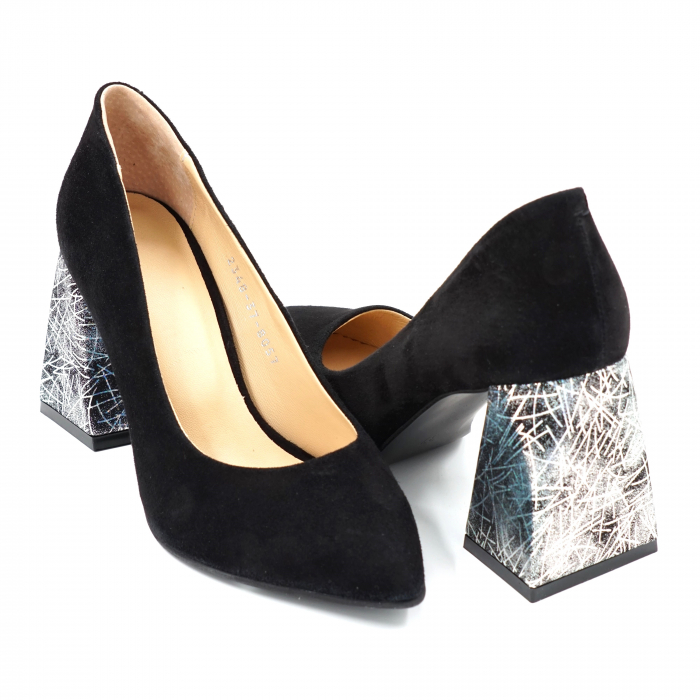 Pantofi din piele naturala intoarsa neagra si cu imprimeu argintiu cu varf ascutit stileto si toc mediu gros imbracat 8 cm 8057-8-24 [4]