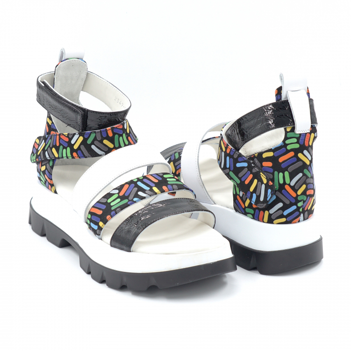 Sandale dama din piele naturala lacuita neagra, alba si cu imprimeu multicolor tip ROMANE cu varf rotund si talpa inalta 5 cm 3521-1-24 [3]