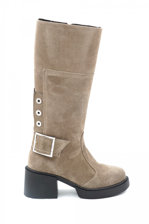 Cizme casual & sport dama - Cizme dama lungi casual din piele naturala intoarsa bej inchis grej cu varf rotund, talpa 3 cm si accesorii metalice 74819-2-23