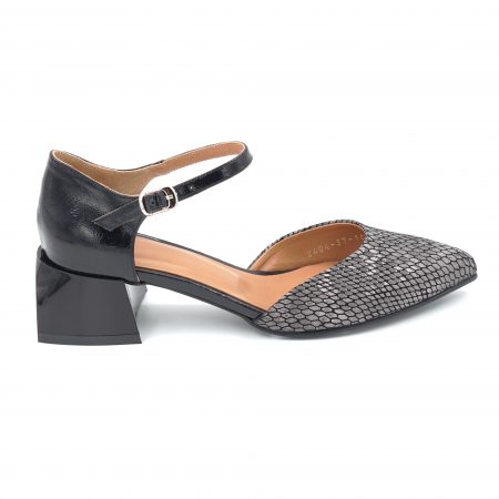 Dama - Sandale dama din piele naturala lacuita neagra si cu imprimeu sarpe argintiu cu varf ascutit stileto si toc mic gros 4 cm 043-2-24