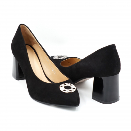 Dama - Pantofi dama din piele naturala intoarsa neagra cu varf ascutit si toc mic gros 6 cm 50924-24