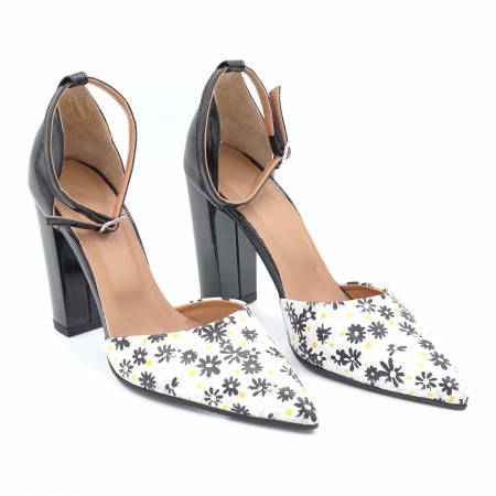 Sandale dama din piele naturala lacuita neagra si cu imprimeu floral cu varf ascutit stileto si toc inalt gros 9 cm 1033-1-24 [2]