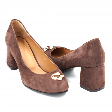 Pantofi dama - Pantofi dama din piele naturala intoarsa maro cu varf rotund si toc mic gros imbracat 6 cm 50124-24