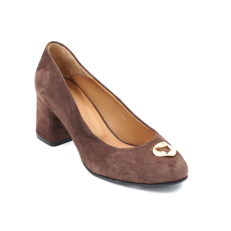 Pantofi dama din piele naturala intoarsa maro cu varf rotund si toc mic gros imbracat 6 cm 50124-24 [2]