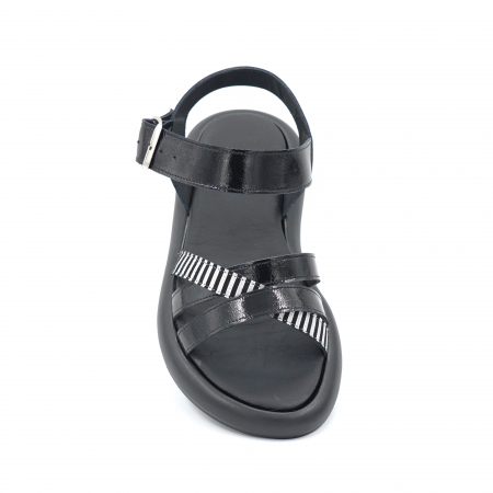 Sandale dama din piele naturala lacuita neagra si cu imprimeu dungi argintii cu varf rotund si talpa joasa 2 cm 3421-24 [4]