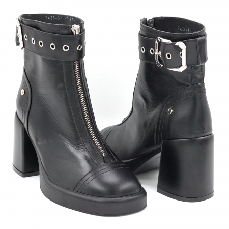 Ghete dama elegante din piele naturala neagra si accesorii metalice cu varf patrat, platforma 2 cm si toc mediu gros 8 cm 71624-24 [2]