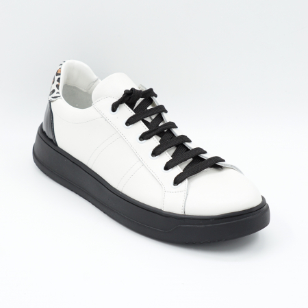 Pantofi dama tip adidas din piele naturala alba, lacuita neagra si animal printcu varf rotund si talpa 3 cm  50621-1-24 [1]