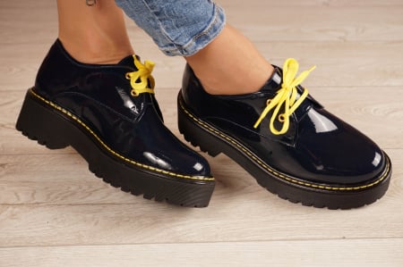 Pantofi dama - Pantofi dama casual din piele naturala lacuita bleumaren cu varf rotund si talpa 4 cm 52921-21