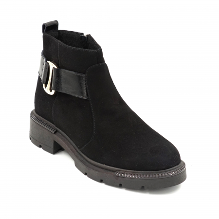Ghete dama casual din piele naturala intoarsa si lacuita neagra cu accesoriu metalic, varf rotund si talpa 3 cm 72916-23 [1]