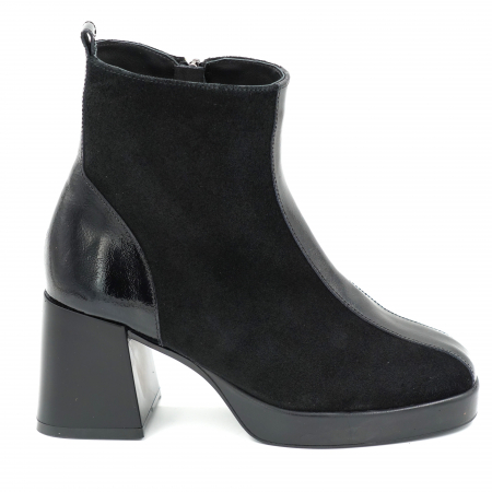 Ghete & bocanci dama - Ghete dama casual din piele naturala intoarsa si lacuita neagra cu varf rotund, platforma 2 cm si toc mic gros 6 cm 73321-1-23