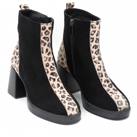 Ghete dama elegante din piele naturala intoarsa neagra si cu imprimeu animal print leopard cu varf rotund, platforma 2 cm si toc mic gros 6 cm 73321-23 [4]