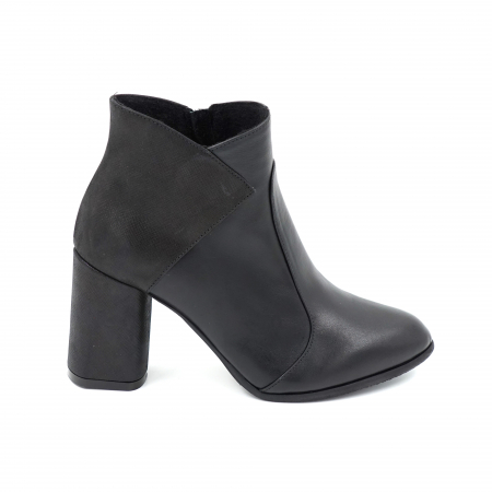 Ghete elegant & office dama - Ghete dama elegante din piele naturala neagra cu varf ascutit si toc mediu gros 8 cm 77419-23
