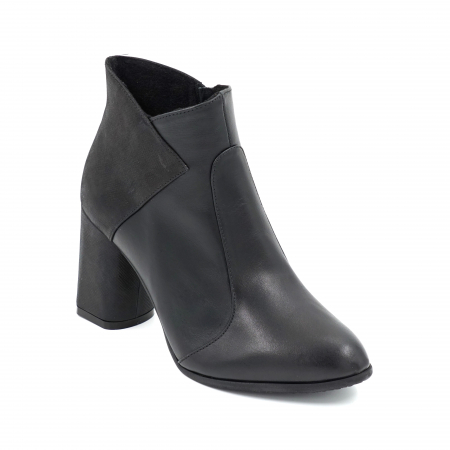 Ghete dama elegante din piele naturala neagra cu varf ascutit si toc mediu gros 8 cm 77419-23 [1]