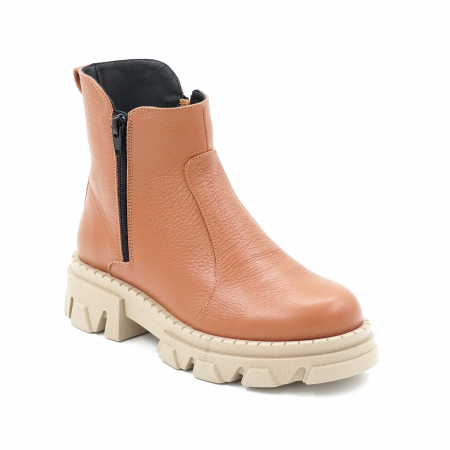 Ghete dama casual din piele naturala bizonata maro coniac cu varf rotund si talpa 3 cm 78121-2-23 [1]