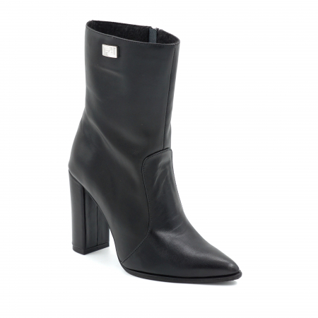 Ghete dama din piele naturala neagra cu varf ascutit si toc inalt gros de 9 cm 79017-25 [1]