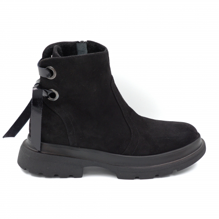 Ghete & bocanci dama - Ghete dama casual din piele naturala intoarsa neagra cu accesorii metalice, varf rotund si talpa 3 cm 71120-24