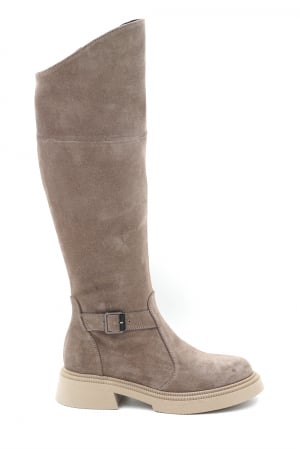 Lichidare stocuri - Cizme dama lungi casual din piele naturala intoarsa bej inchis grej cu varf rotund, talpa 3 cm si accesoriu metalic 73620-23