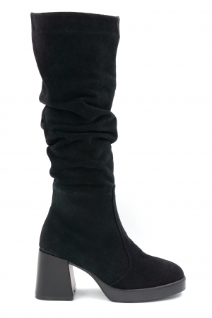 Lichidare stocuri - Cizme dama lungi elegante fronsate din piele naturala intoarsa neagra cu varf rotund, platforma 2 cm si toc mic gros 6 cm 77221-24