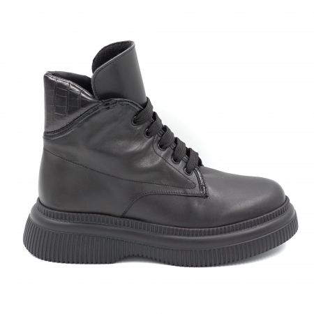 Ghete casual & bocanci dama - Ghete dama casual din piele naturala neagra si cu imprimeu croco negru mat cu varf rotund si talpa 4 cm 70119-24