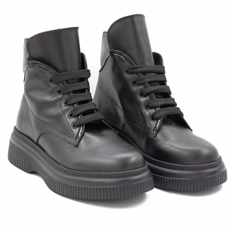 Ghete dama casual din piele naturala neagra si cu imprimeu croco negru mat cu varf rotund si talpa 4 cm 70119-24 [1]