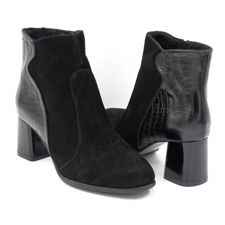 Ghete dama elegante din piele naturala intoarsa neagra si cu imprimeu croco negru mat cu varf rotund si toc mic gros imbracat 6 cm   70218-24 [3]