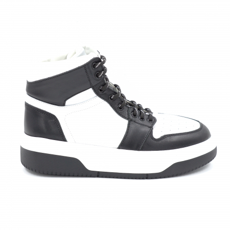 Ghete & bocanci dama - Ghete dama casual sport din piele naturala bizonata neagra si alba cu varf rotund si talpa 3 cm 71224-24