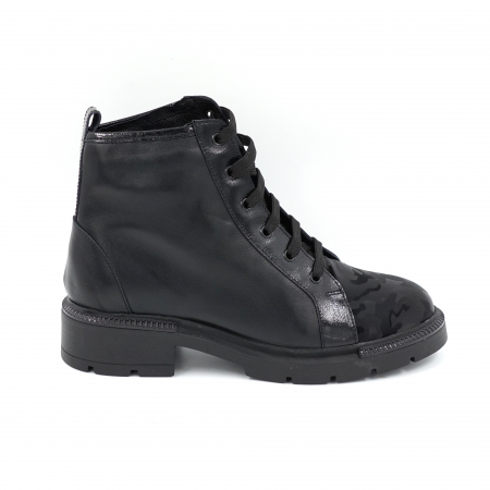Ghete casual & bocanci dama - Ghete dama casual din piele naturala neagra si cu imprimeu negru militar 3D cu varf rotund si talpa 3 cm  75821-23
