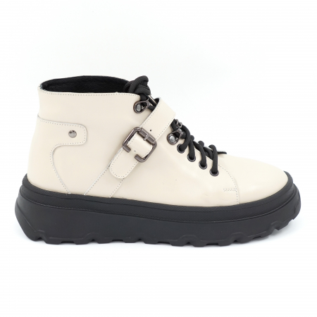 Ghete & bocanci dama - Ghete dama casual din piele naturala nude bej cu accesorii metalice, varf rotund si talpa 3 cm 74021-23