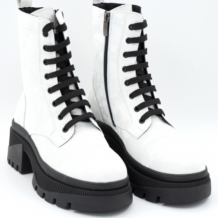 Ghete dama casual din piele naturala alba cu varf rotund si toc mic gros 5 cm  75321-23 [3]