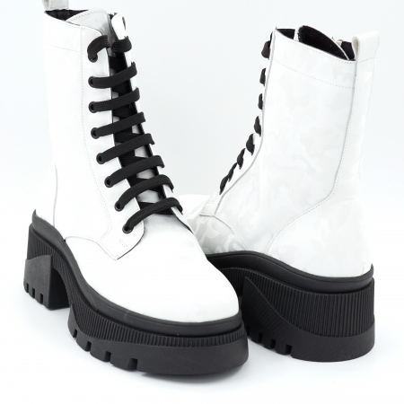 Ghete dama casual din piele naturala alba cu varf rotund si toc mic gros 5 cm  75321-23 [4]