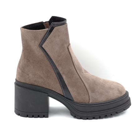 Lichidare stocuri - Ghete dama casual din piele naturala intoarsa grej si lac negru cu varf rotund si talpa 3 cm 76020-24