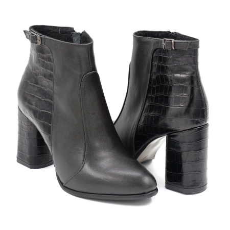 Ghete dama din piele naturala neagra cu varf ascutit si toc mediu gros imbracat de 8 cm 77219-24 [3]