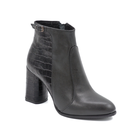 Ghete dama din piele naturala neagra cu varf ascutit si toc mediu gros imbracat de 8 cm 77219-24 [1]