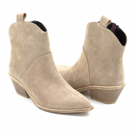 Ghete dama tip ciocate din piele naturala intoarsa bej cappucino cu varf ascutit si toc de 4 cm 70321-1-25 [1]