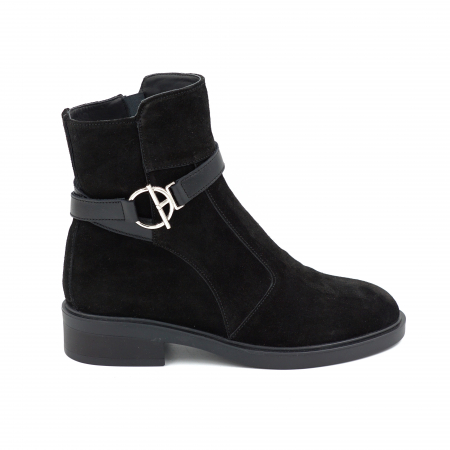 Lichidare stocuri - Ghete dama din piele naturala intoarsa neagra cu varf rotund si talpa de 3 cm 71225-25