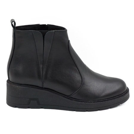 Ghete & bocanci dama - Ghete dama din piele naturala neagra cu varf rotund si talpa de 3 cm 73017-26