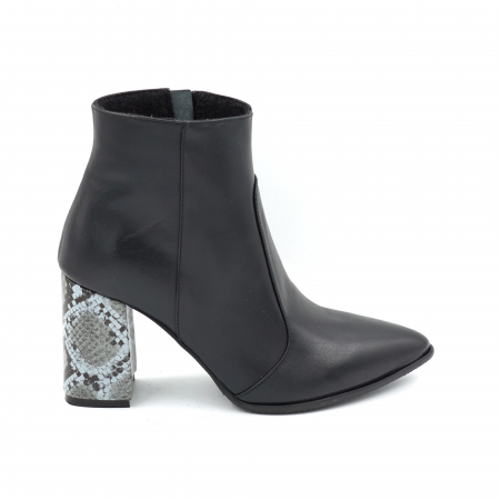 Ghete elegant & office dama - Ghete dama din piele naturala neagra cu varf ascutit stiletto si toc mediu gros imbracat de 8 cm 79419-1-25