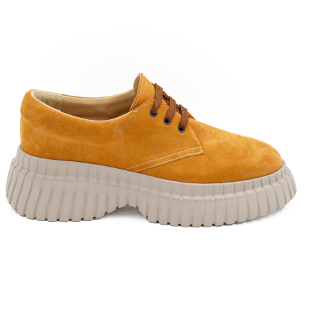 Lichidare stocuri - Pantofi dama casual din piele naturala intoarsa maro coniac cu varf rotund si talpa inalta 6 cm 55320-26